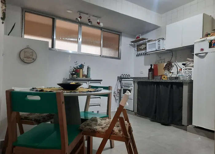 Apto Na Praia Do Tombo A 100M Guarujá